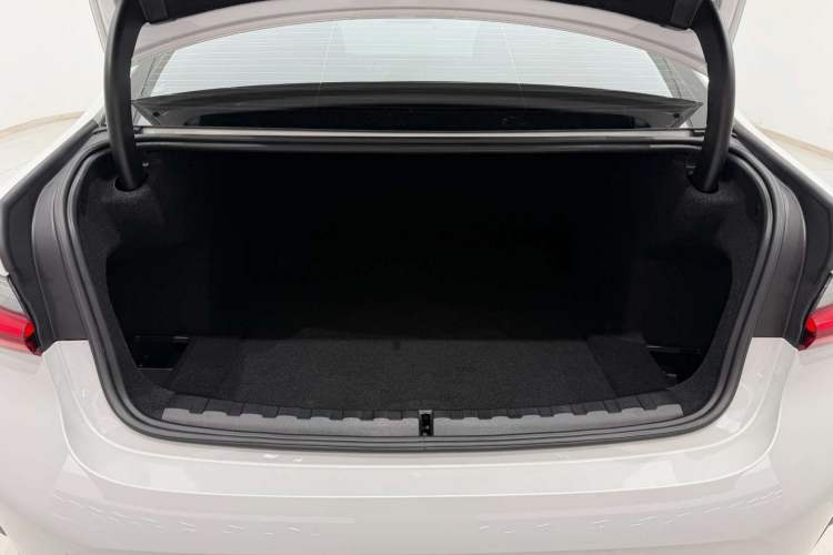 Used BMW 3 Series 2024 325i M Sport Night Edition Package Trunk
