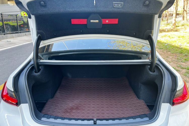 Used BMW 3 Series 2024 325Li M Sport Package Trunk