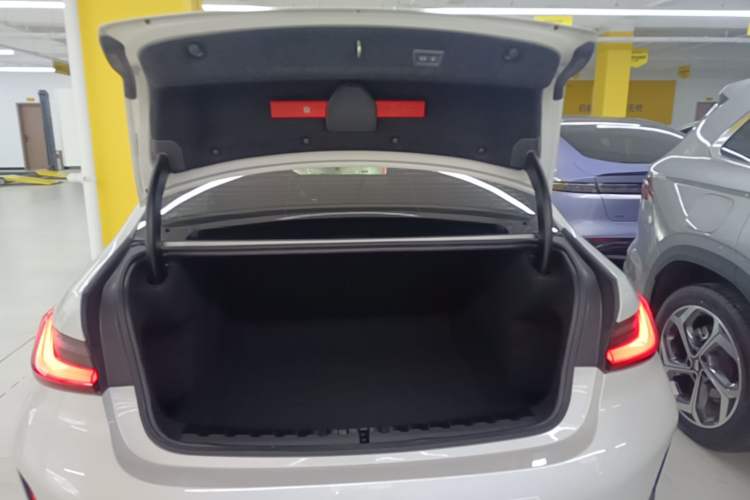 Used BMW 3 Series 2024 325Li M Sport Package Trunk