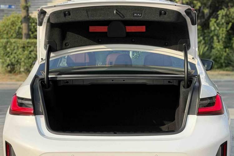 Used BMW 3 Series 2024 325Li M Sport Package Trunk