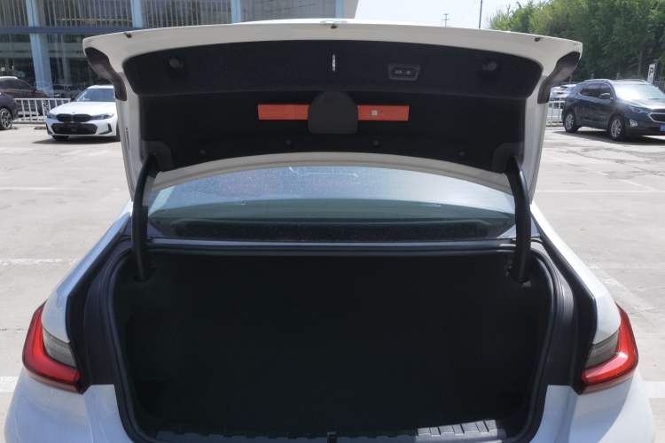 Used BMW 3 Series 2024 325Li M Sport Package Trunk