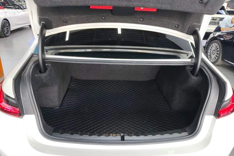 Used BMW 3 Series 2024 320Li M Sport Package Trunk