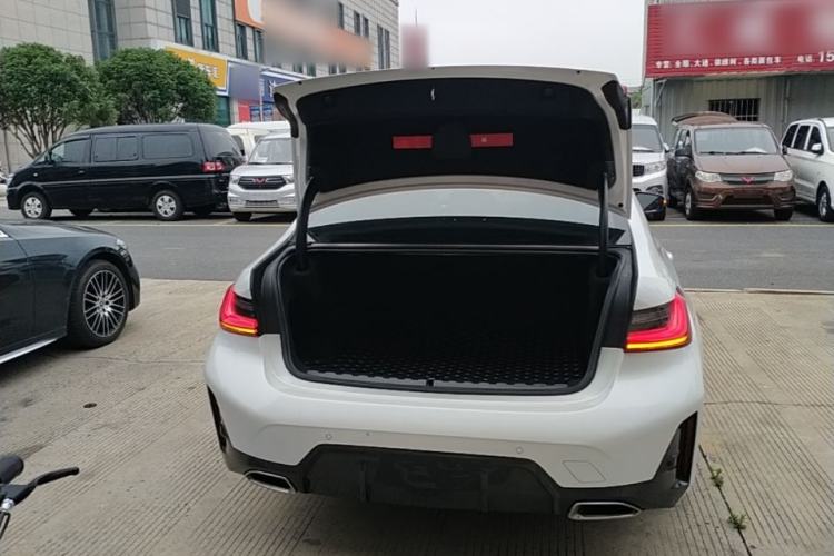 Used BMW 3 Series 2024 325i M Sport Package Trunk