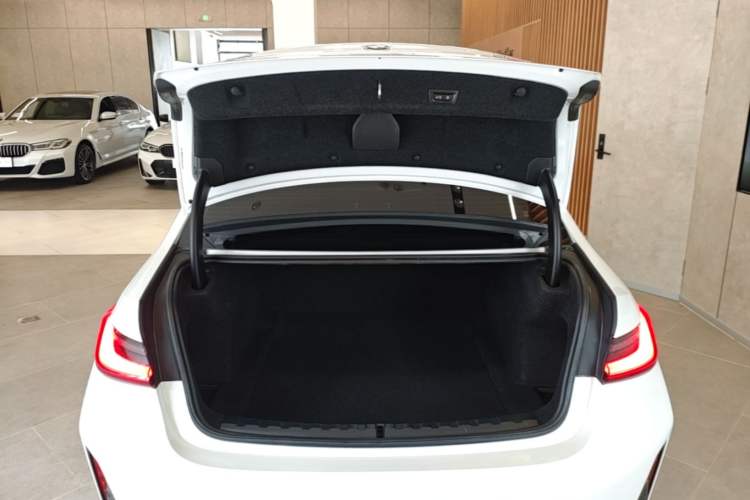 Used BMW 3 Series 2024 325Li M Sport Package Trunk