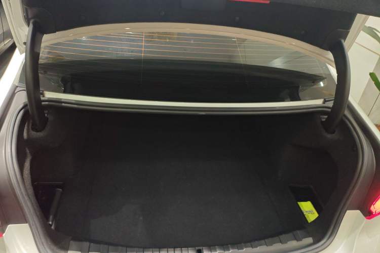 Used BMW 3 Series 2024 320Li M Sport Package Trunk