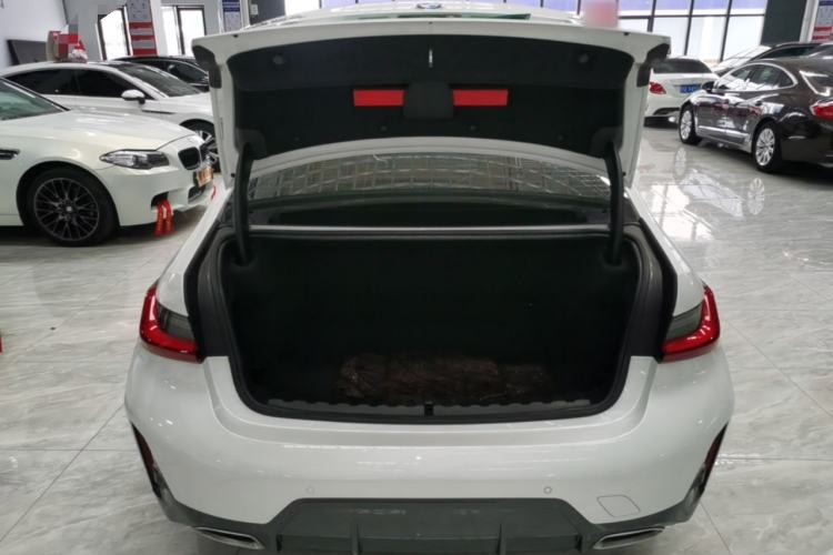 Used BMW 3 Series 2024 325i M Sport Package Trunk