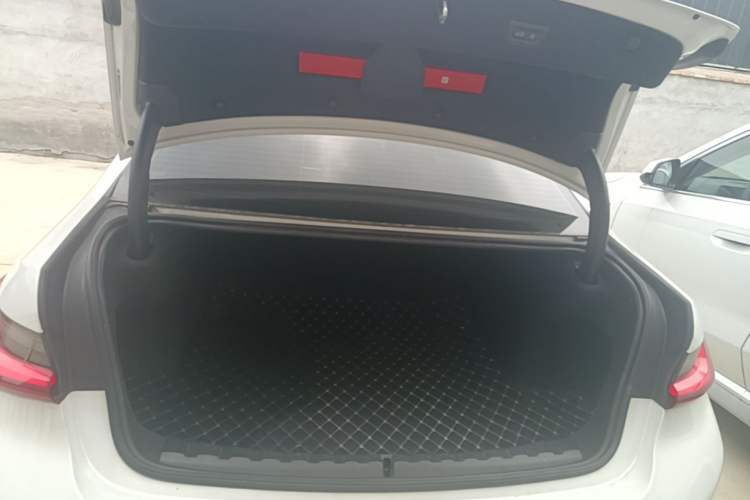 Used BMW 3 Series 2024 325Li M Sport Night Edition Package Trunk