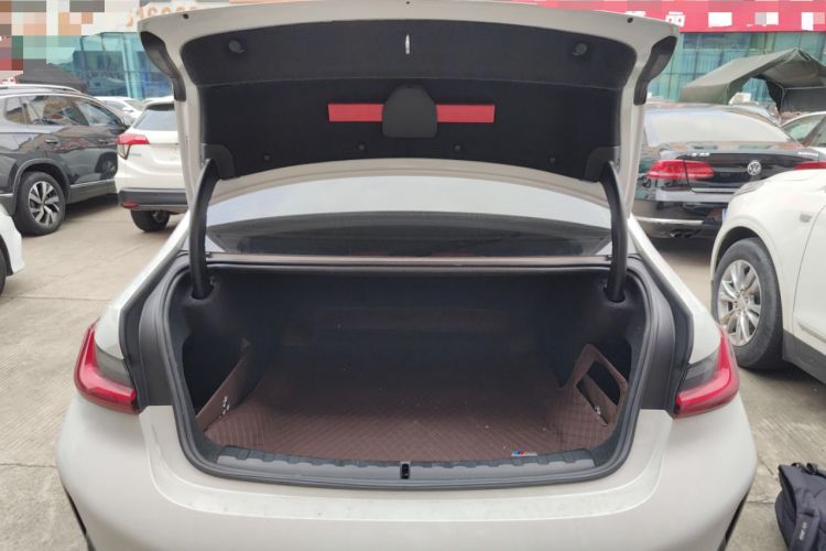 Used BMW 3 Series 2024 325i M Sport Package Trunk