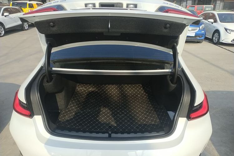 Used BMW 3 Series 2024 325i M Sport Package Trunk