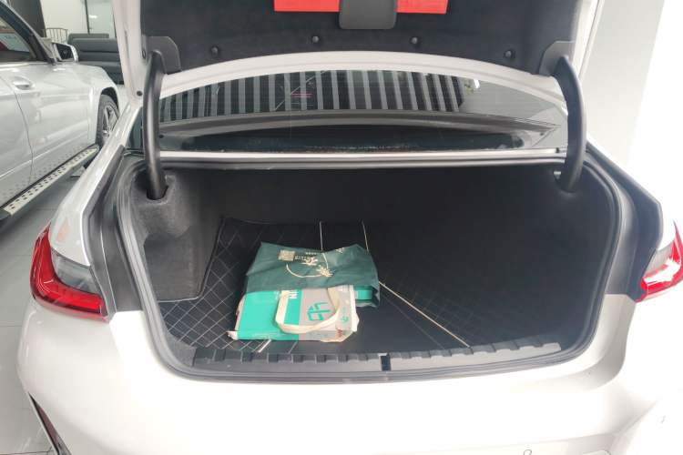 Used BMW 3 Series 2024 325Li M Sport Package Trunk