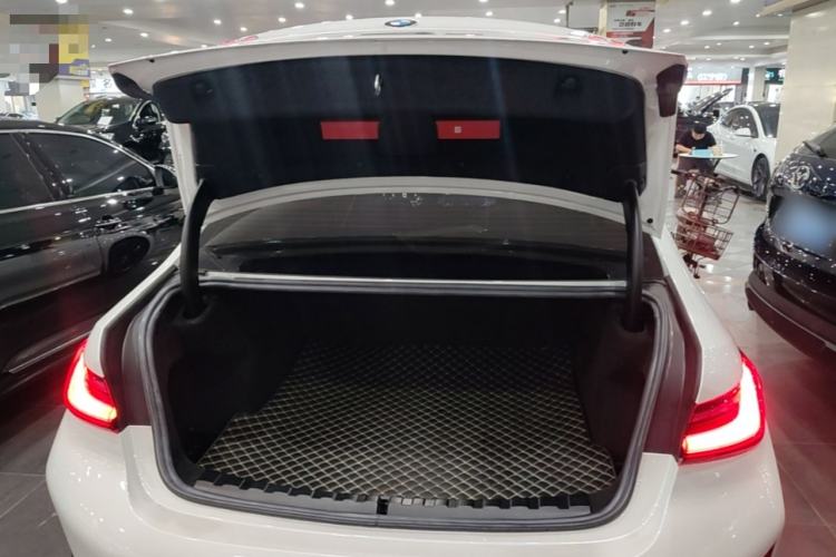 Used BMW 3 Series 2024 325i M Sport Night Edition Package Trunk