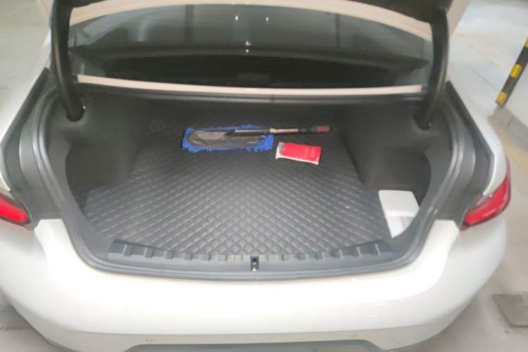 Used BMW 3 Series 2024 325Li M Sport Package Trunk