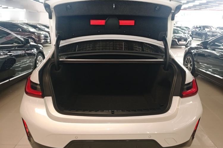 Used BMW 3 Series 2024 320i M Sport Package Trunk