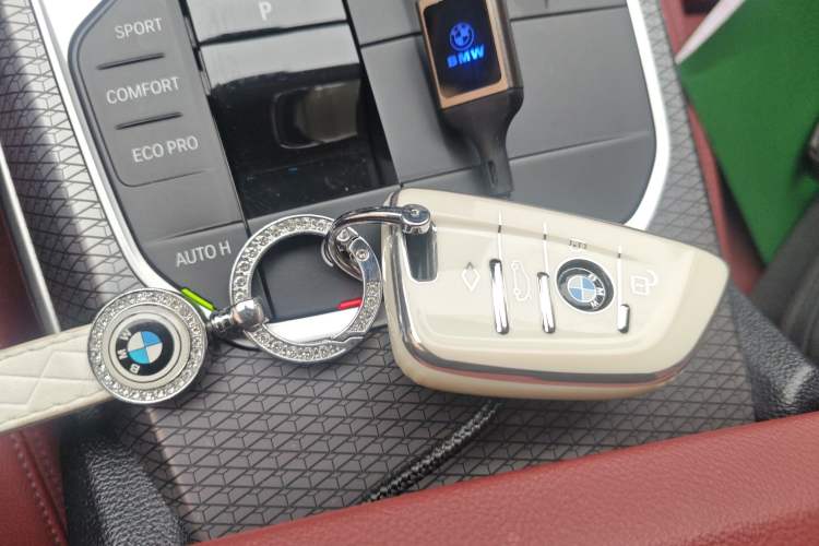 Used BMW 3 Series 2024 325Li M Sport Night Edition Package Vehicle Key