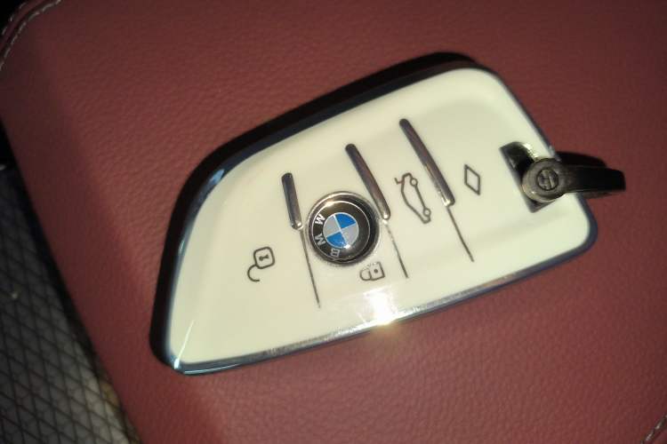 Used BMW 3 Series 2024 325Li M Sport Night Edition Package Vehicle Key