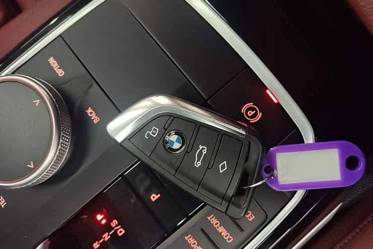 Used BMW 3 Series 2024 320Li M Sport Package Vehicle Key