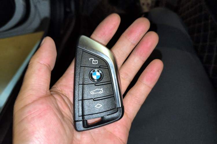 Used BMW 3 Series 2024 330Li M Sport Night Edition Package Vehicle Key