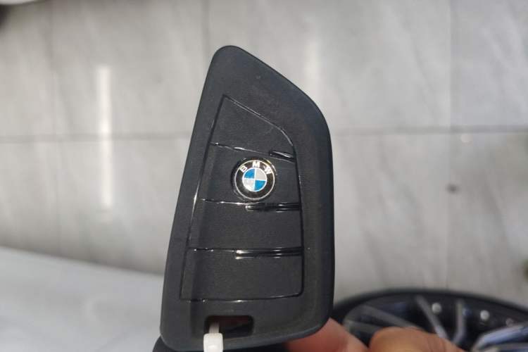 Used BMW 3 Series 2024 325Li M Sport Package Vehicle Key