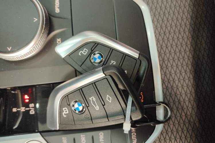 Used BMW 3 Series 2024 325i M Sport Night Edition Package Vehicle Key
