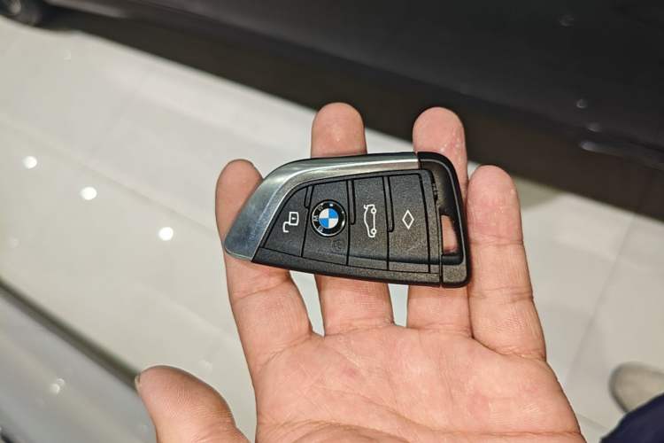 Used BMW 3 Series 2024 325Li M Sport Package Vehicle Key