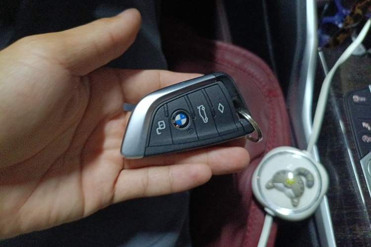 Used BMW 3 Series 2024 325Li M Sport Package Vehicle Key