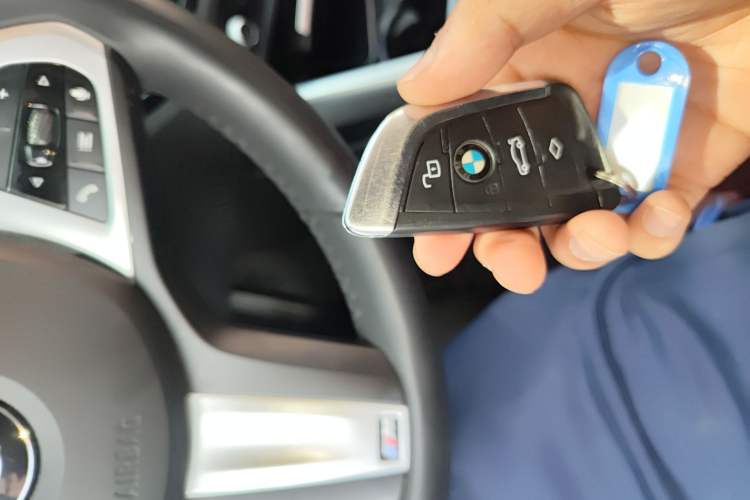 Used BMW 3 Series 2024 325Li M Sport Package Vehicle Key