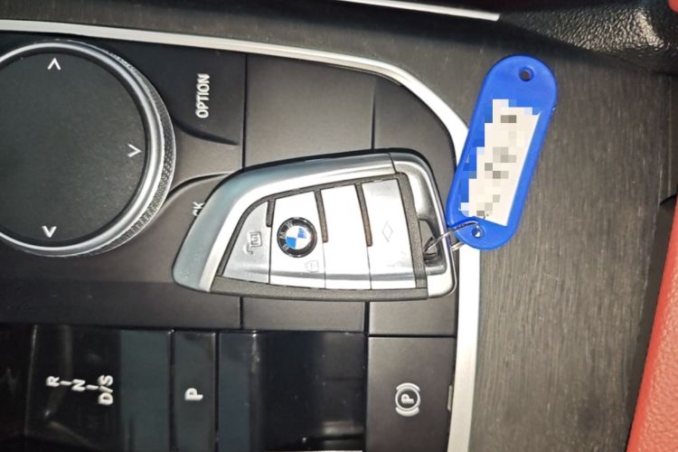 Used BMW 3 Series 2024 325i M Sport Package Vehicle Key