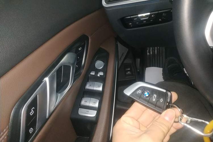 Used BMW 3 Series 2024 325Li M Sport Package Vehicle Key