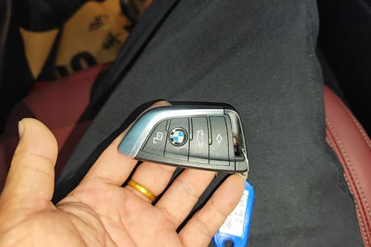 Used BMW 3 Series 2024 325Li M Sport Package Vehicle Key