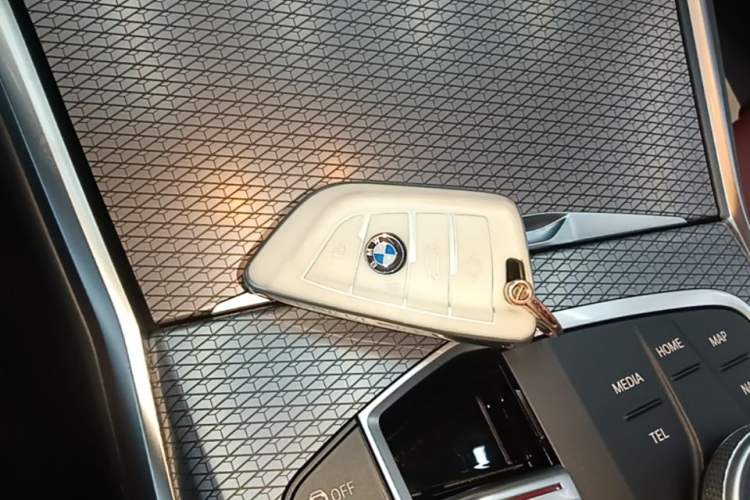 Used BMW 3 Series 2024 325Li M Sport Night Edition Package Vehicle Key