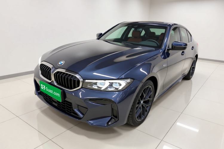 BMW 3 Series 2025 330i M Sport Night Edition Package