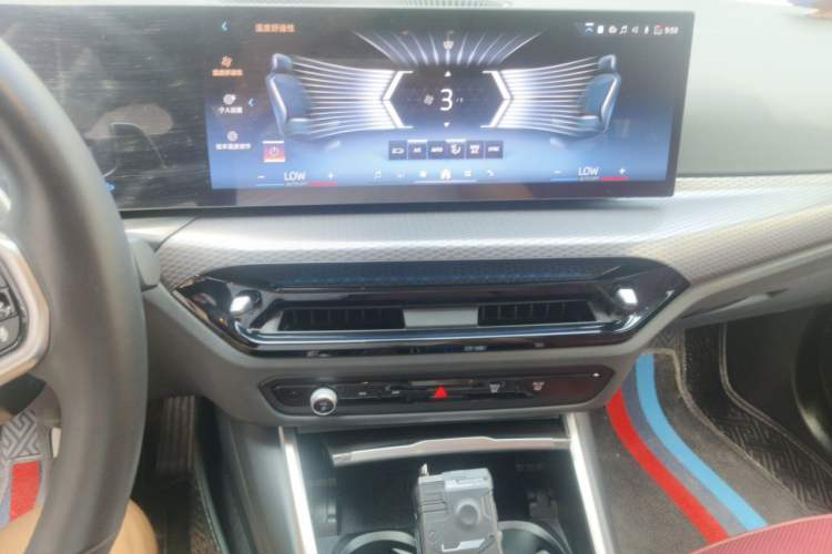 Used BMW 3 Series 2025 330Li M Sport Shadowline Package Audio And AC Panel