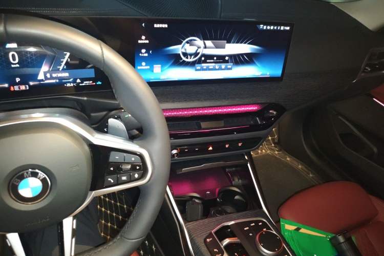 Used BMW 3 Series 2025 325Li M Sport Package Audio And AC Panel