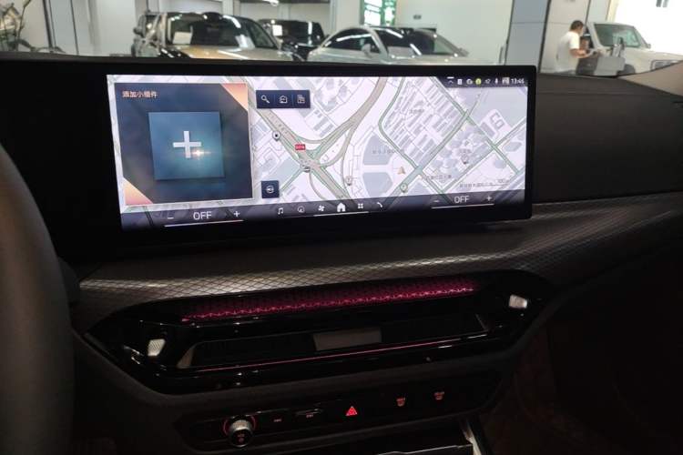 Used BMW 3 Series 2025 330Li M Sport Shadowline Package Audio And AC Panel