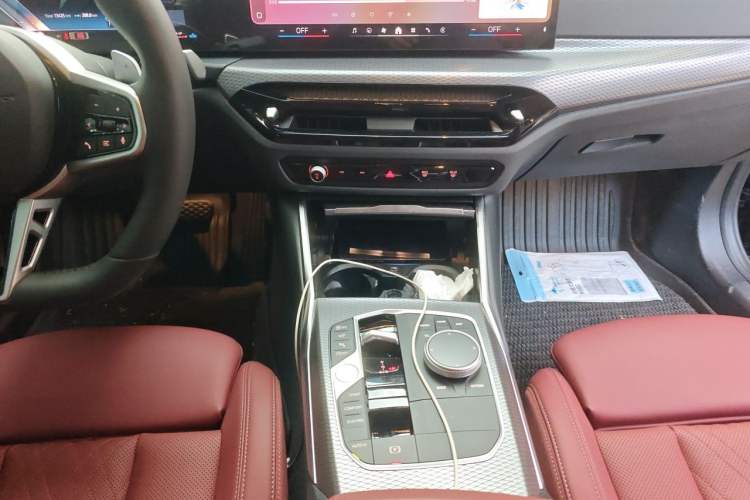 Used BMW 3 Series 2025 330Li M Sport Shadowline Package Audio And AC Panel