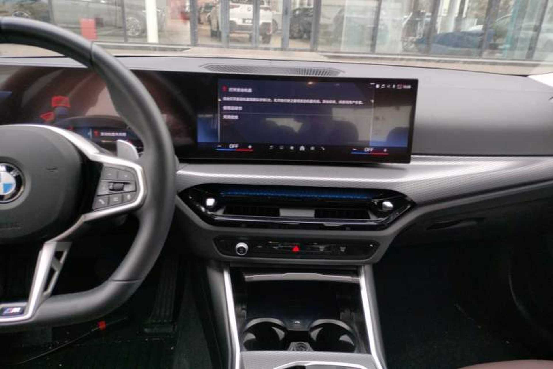 Used BMW 3 Series 2025 330Li M Sport Shadowline Package Audio And AC Panel