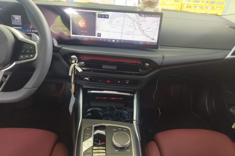 Used BMW 3 Series 2025 325i M Sport Package Audio And AC Panel