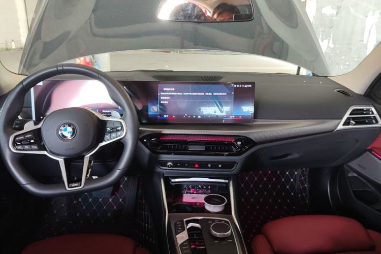Used BMW 3 Series 2025 330Li M Sport Shadowline Package Center Console