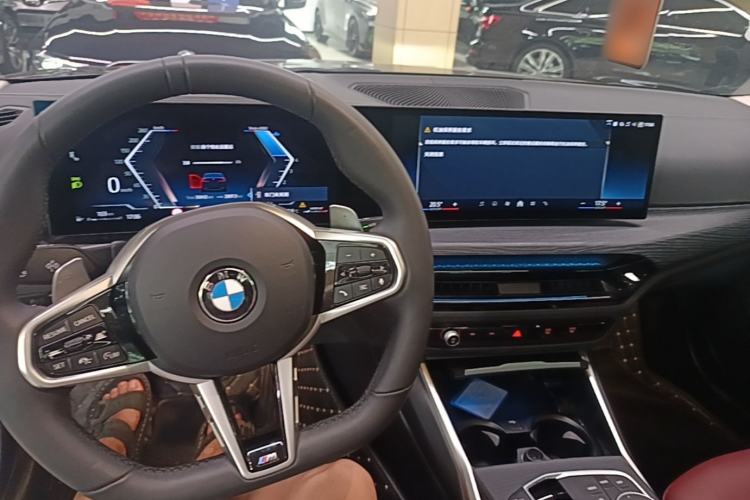 Used BMW 3 Series 2025 325Li M Sport Package Center Console