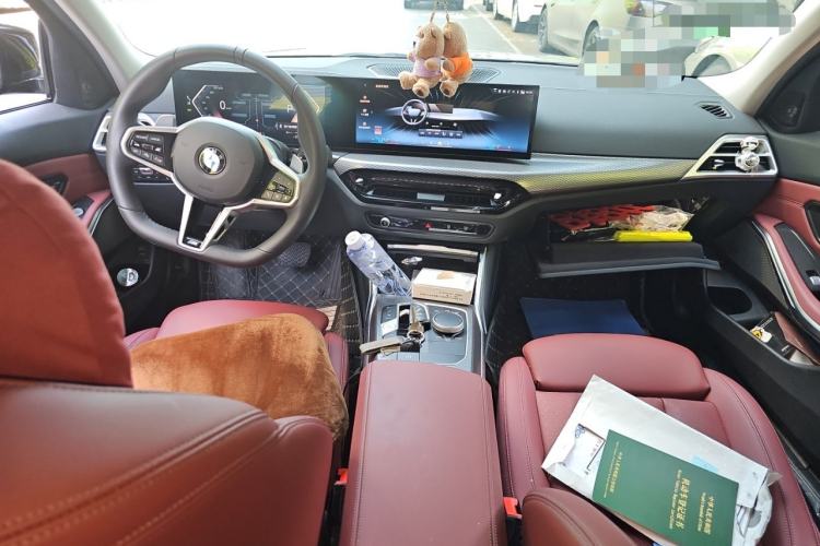 Used BMW 3 Series 2025 330Li M Sport Shadowline Package Center Console