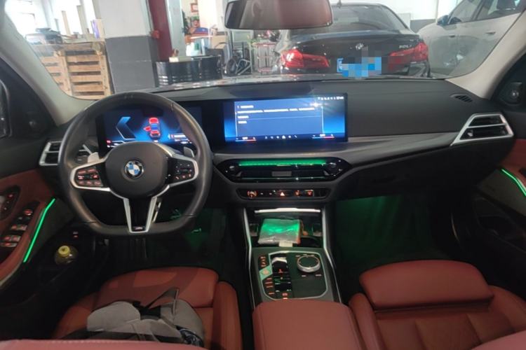 Used BMW 3 Series 2025 330Li M Sport Shadowline Package Center Console