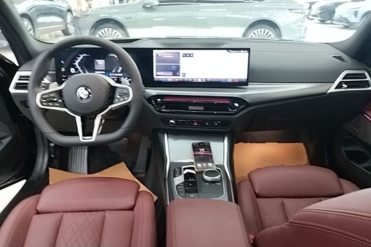 Used BMW 3 Series 2025 330i M Sport Night Edition Package Center Console