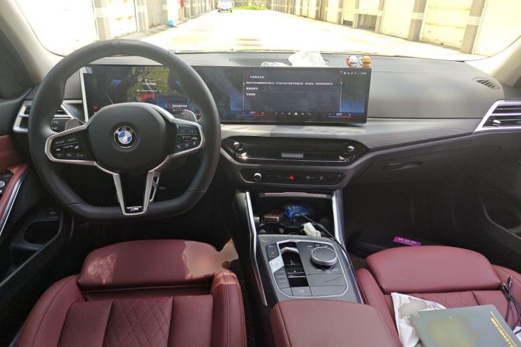 Used BMW 3 Series 2025 325Li M Sport Package Center Console