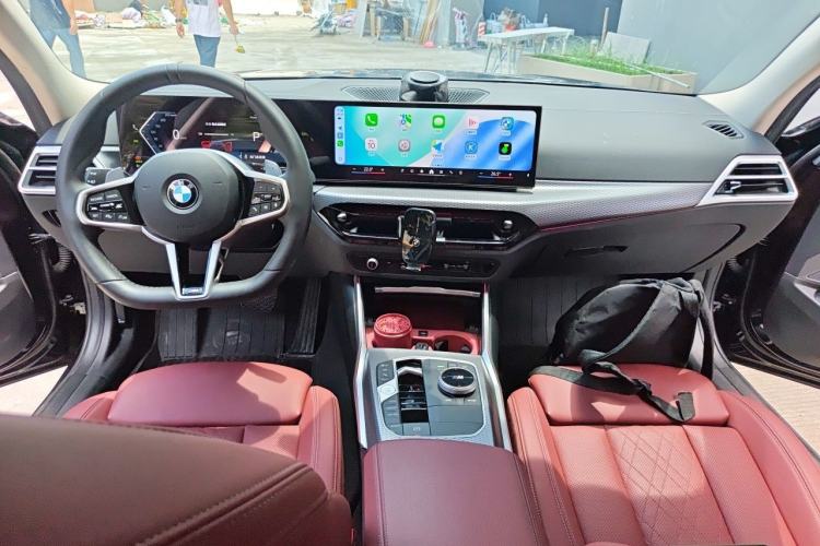 Used BMW 3 Series 2025 330Li M Sport Shadowline Package Center Console