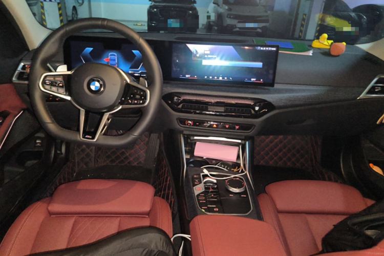 Used BMW 3 Series 2025 325Li M Sport Package Center Console