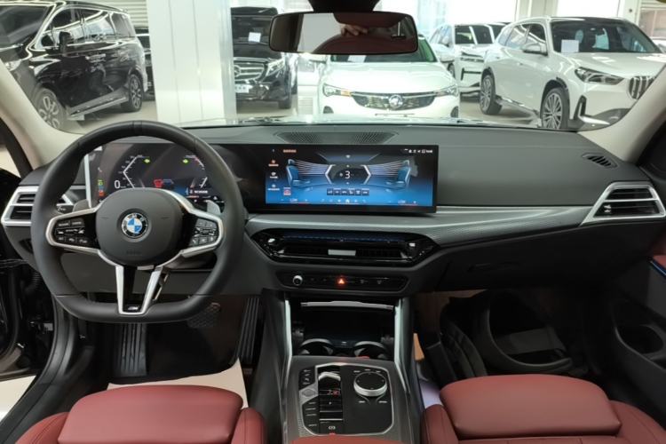Used BMW 3 Series 2025 330Li M Sport Shadowline Package Center Console