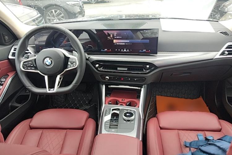 Used BMW 3 Series 2025 330Li M Sport Shadowline Package Center Console