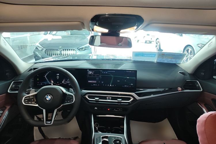 Used BMW 3 Series 2025 330Li M Sport Shadowline Package Center Console