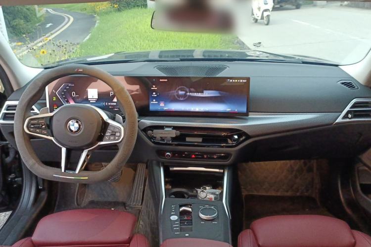 Used BMW 3 Series 2025 330Li M Sport Shadowline Package Center Console