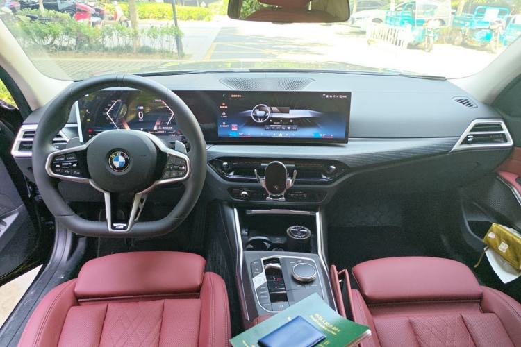 Used BMW 3 Series 2025 325Li M Sport Package Center Console
